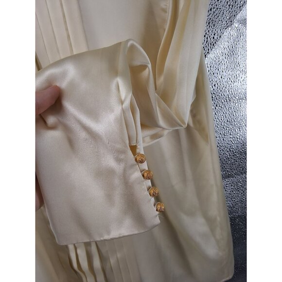 Nordstrom 100% Silk Ivory Blouse Gold Button Pleated Front Size 10 - Picture 3 of 6